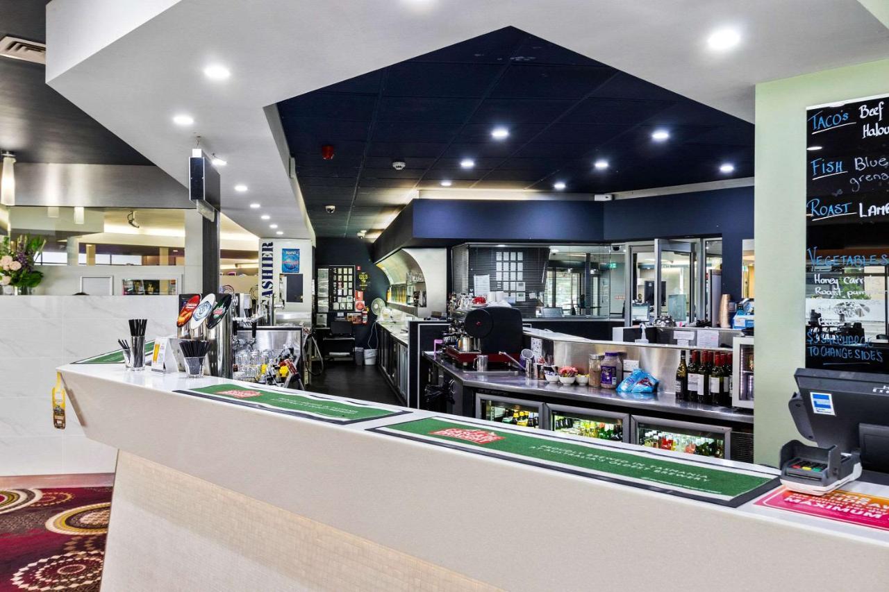 Hotel Foreshore 4*