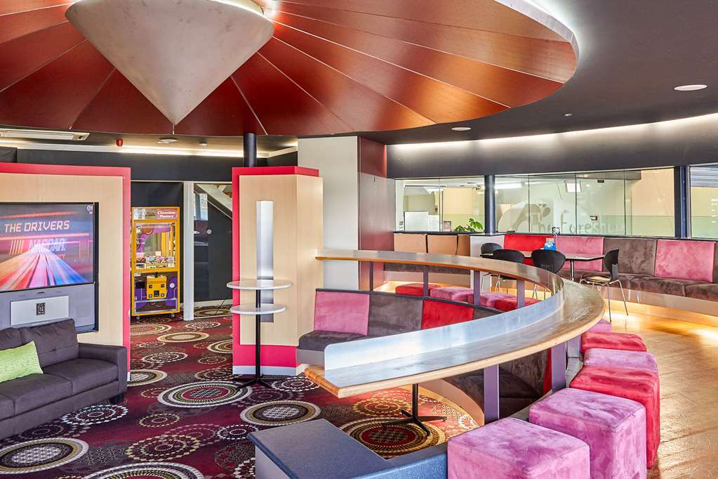 Hotel Foreshore 4*